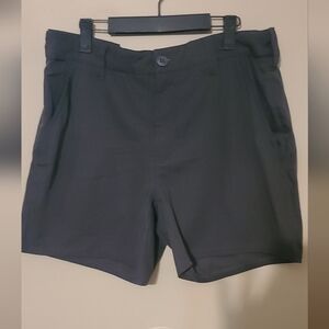 Huk Dark Gray Flat Front Fishing Shorts Size L